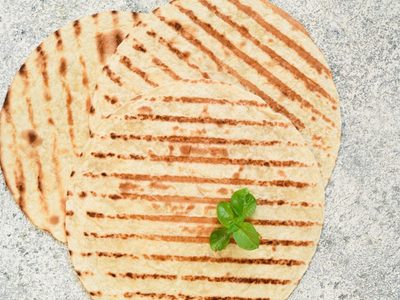 Ideal para el mate: tortilla parrillera igual a la comprada, con 3 ingredientes, crocante y tierna