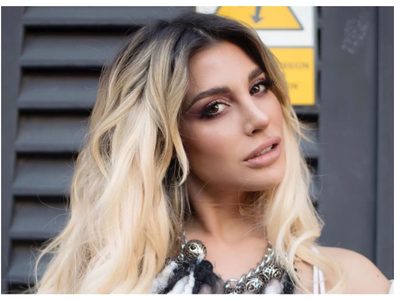 “Me grabó para que pierda la vergüenza”: el video de Stefy Xipolitakis ¡en el baño!