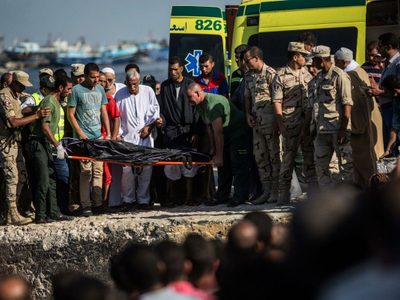 Naufragio en las costas de Libia deja al menos 43 migrantes muertos