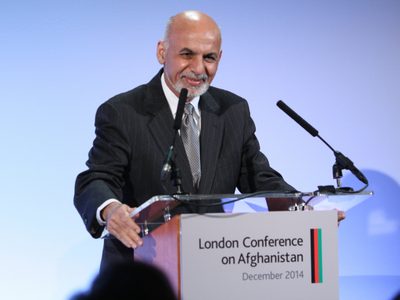 EU investigará acusaciones contra Ghani sobre huir de Afganistán con dinero oculto