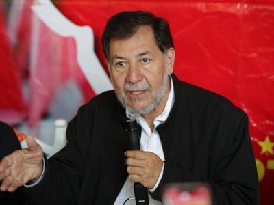 Ebrard romperá con Morena y se irá a "Movimiento Desahuciado": Fernández Noroña
