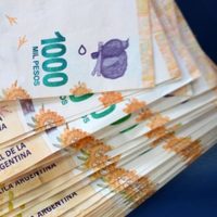 Fijate si tenés alguno: cómo son los billetes de mil pesos por los que pagan 200 mil pesos