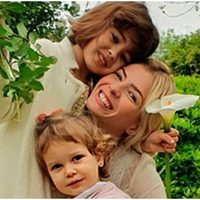 ¡Impresionante! La foto de la China Suárez y sus hijas que nos dejó sin palabras