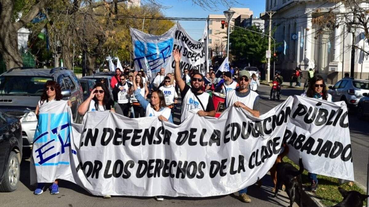 La gobernadora de Río Negro propuso un aumento salarial de 30 por ciento a UNTER.
