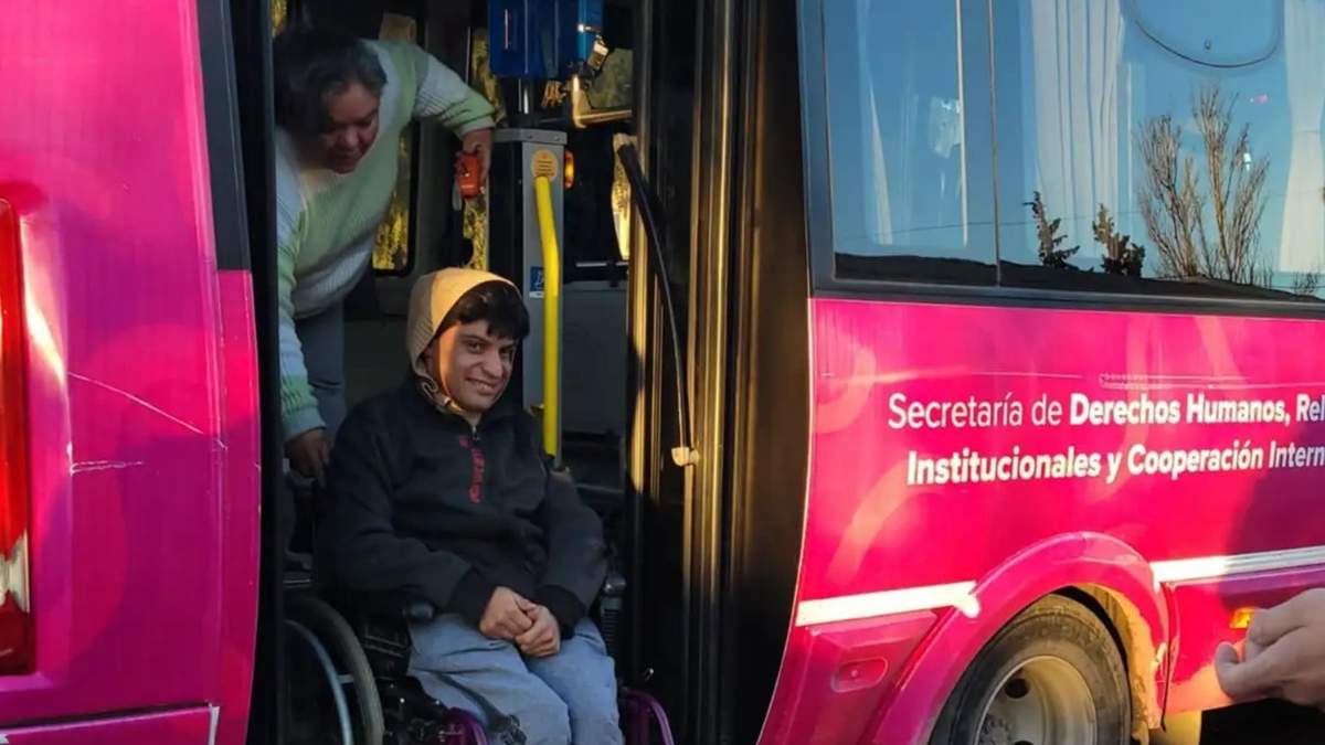 Estará disponible el bus rosa y los mini buses accesibles del municipio. Fuente: (Mejor Informado)