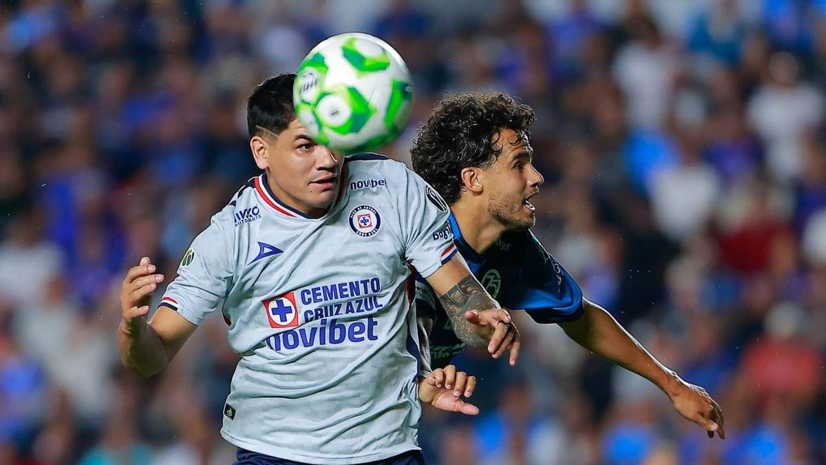 Gabriel Fernández del Cruz Azul y Diego Reyes del Querétar