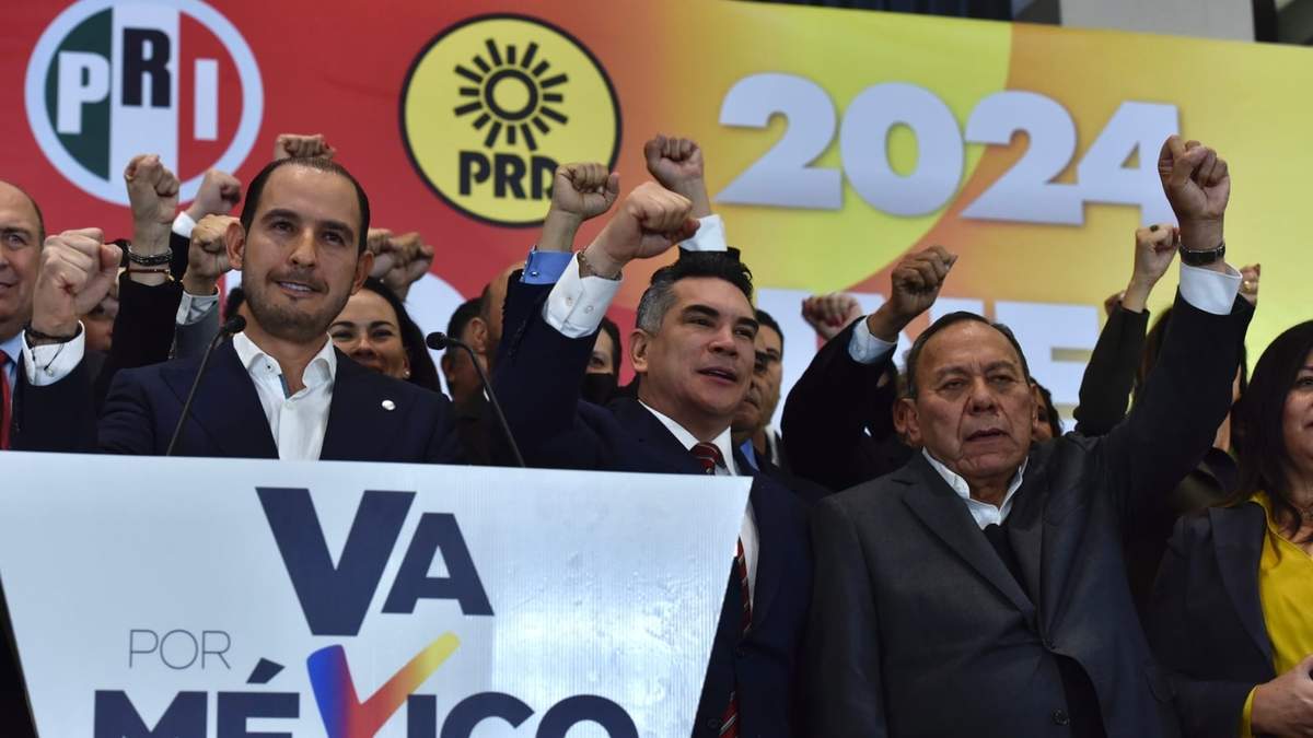 Los dirigentes del PAN, PRI y PRD