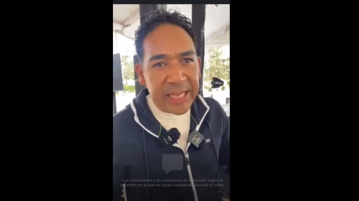 El alcalde de Tepeaca en su transmisión en vivo