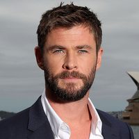 Chris Hemsworth y su mascota protagonizaron una increíble portada para GQ