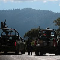 Se enfrentan soldados y sicarios del CJNG en Tepalcatepec; hay 6 militares heridos