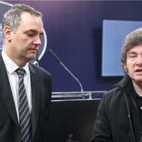 Javier Milei apoya a Manuel Adorni, descarta cambios y se prepara para la pulseada con la oposición