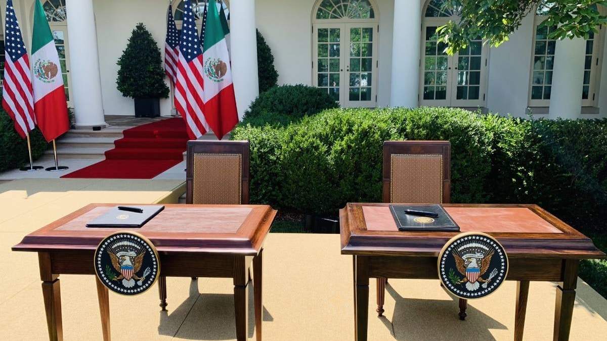 Imagen previa a la firma de la declaración conjunta entre los presidentes López Obrador y Trump en su visita de julio de 2020