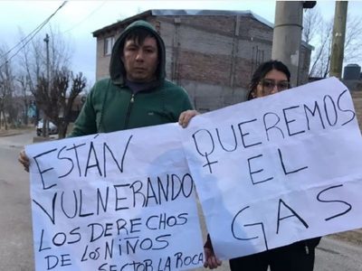 Vecinos del barrio Melipal de Neuquén cortaron una calle en reclamo por el servicio de gas