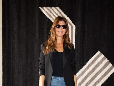 Clásico y elegante: Juliana Awada adelanta la colección de su firma con este abrigo que es imprescindible