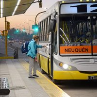 El boleto del transporte interurbano entre Centenario y Neuquén Capital subió más del 10%
