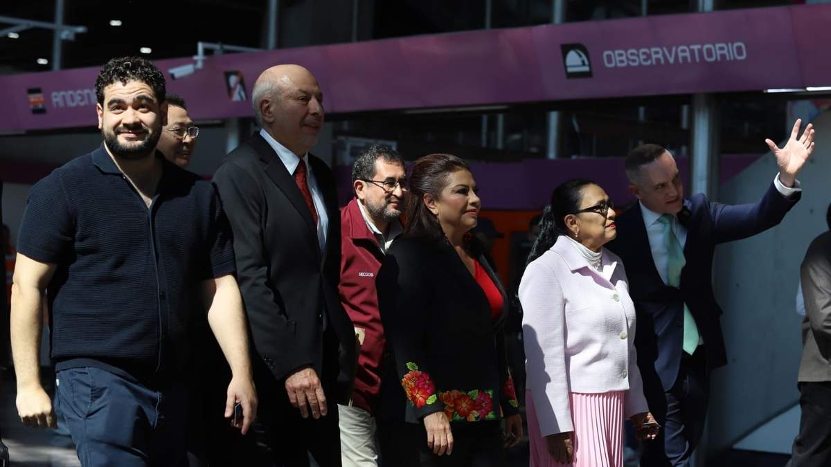 Clara Brugada y Rosa Icela Rodríguez en la reapertura