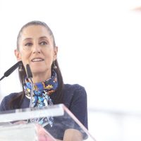 Seguirán las acciones contra el comercio ambulante dentro del Metro: Sheinbaum