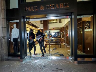 Anarquía total: múltiples saqueos en Nueva York y violencia en todos los Estados Unidos
