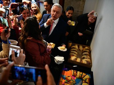 “Vinieron con todo”: AMLO señala campaña en su contra por ser año electoral