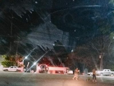 Balean y queman comandancia policiaca de Pichucalco, Chiapas