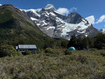 Chile: mueren dos turistas mexicanos y otros 7 están desaparecidos durante excursión en glaciares