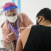Se terminó el tiempo de espera entre la vacuna contra el coronavirus y otras del calendario