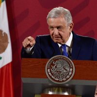 AMLO acusa sabotaje de farmacéuticas tras robo de medicamentos contra el cáncer