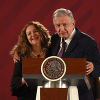 Ultimátum a SutNotimex: trabajan con Sanjuana Martínez o se cierra la agencia