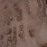 Encuentran restos de 43 niños presuntamente sacrificados por una cultura preinca en el norte de Perú