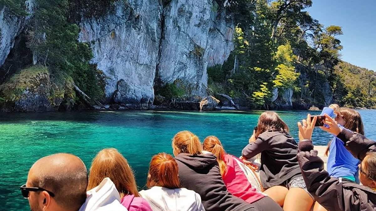 Bosque sumergido en Lago Traful. Fuente: (Twitter)