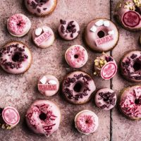 Chocolate rosa, versión con glamour y tradición ancestral