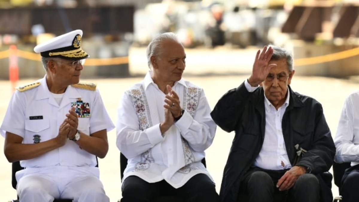 Cuauhtémoc Cárdenas presidirá la Comisión Consultiva del Petróleo