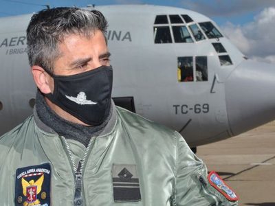 Sueño hecho realidad en Zapala: se fue para ser piloto y volvió en un Hércules