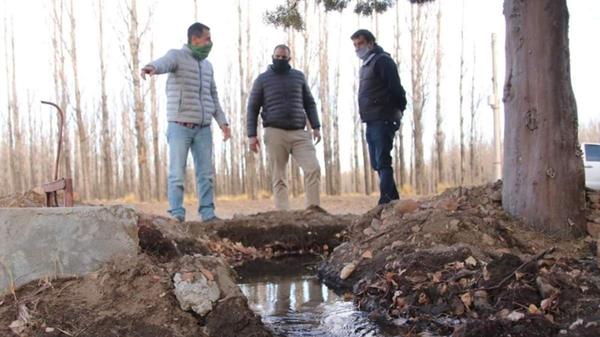 El intendente Koopmann visitó y recorrió el Bosque Comunal. Fuente: (Twitter).