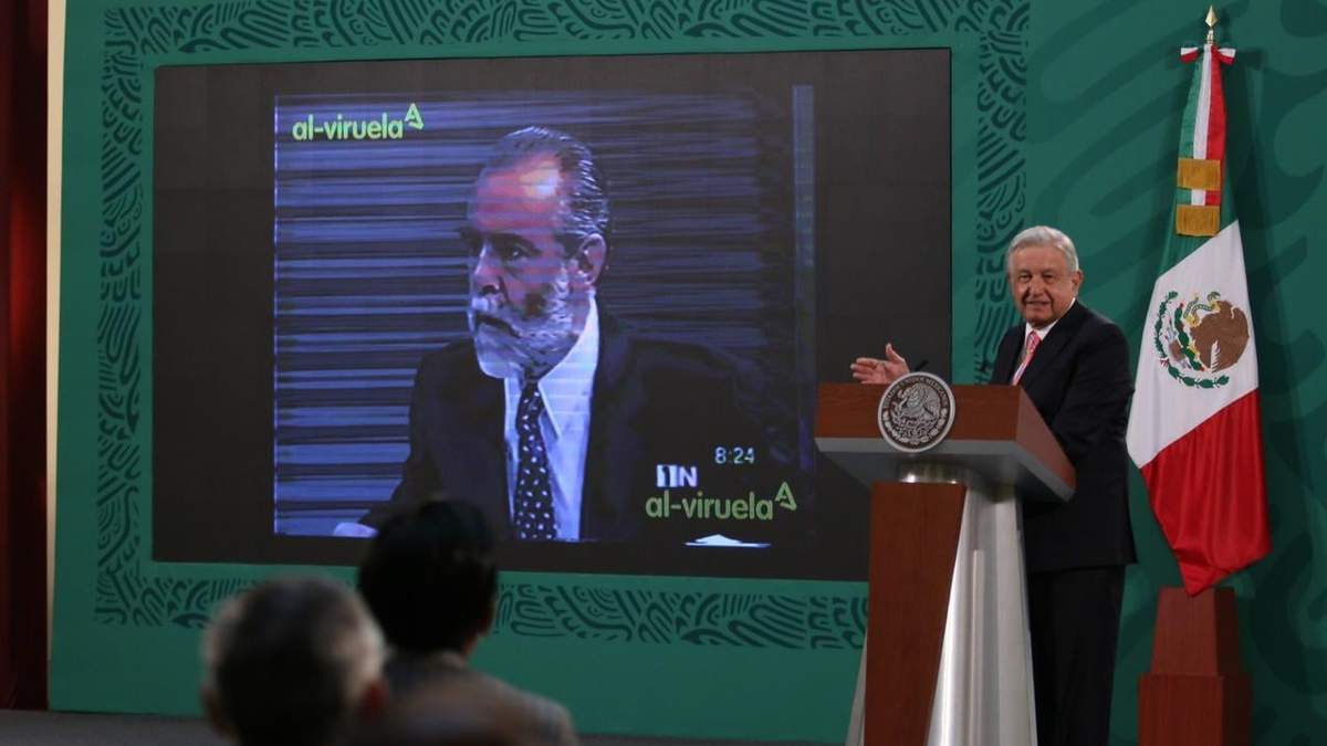 AMLO exhibió el video del debate que sostuvo con Fernández de Cevallos en el año 2000