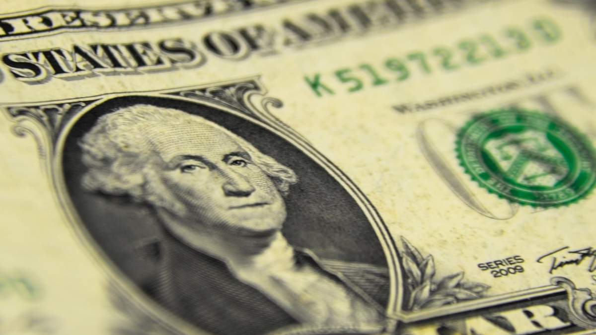 El dólar blue pegó un salto este viernes y se encuentra inestable. Fuente: (Twitter)