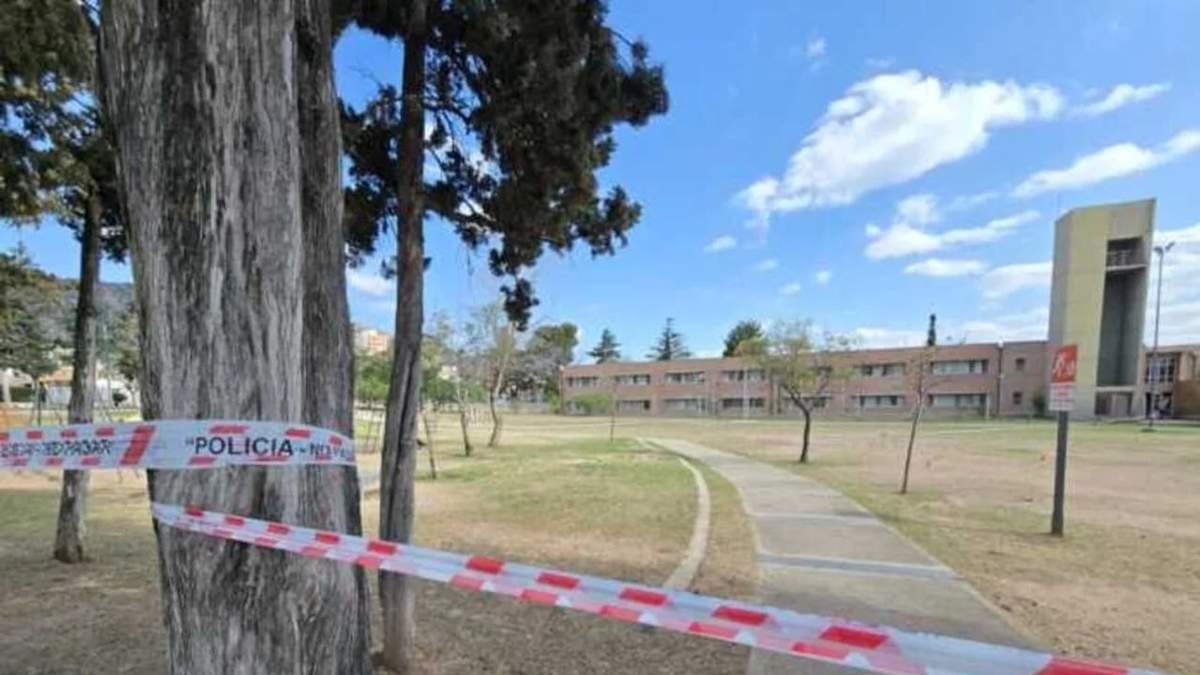 Un chico de 13 años se descompensó y murió durante una clase