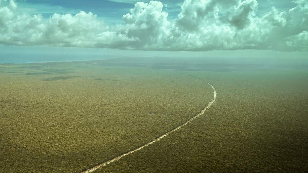 Vista aérea del trazo del Tren Maya