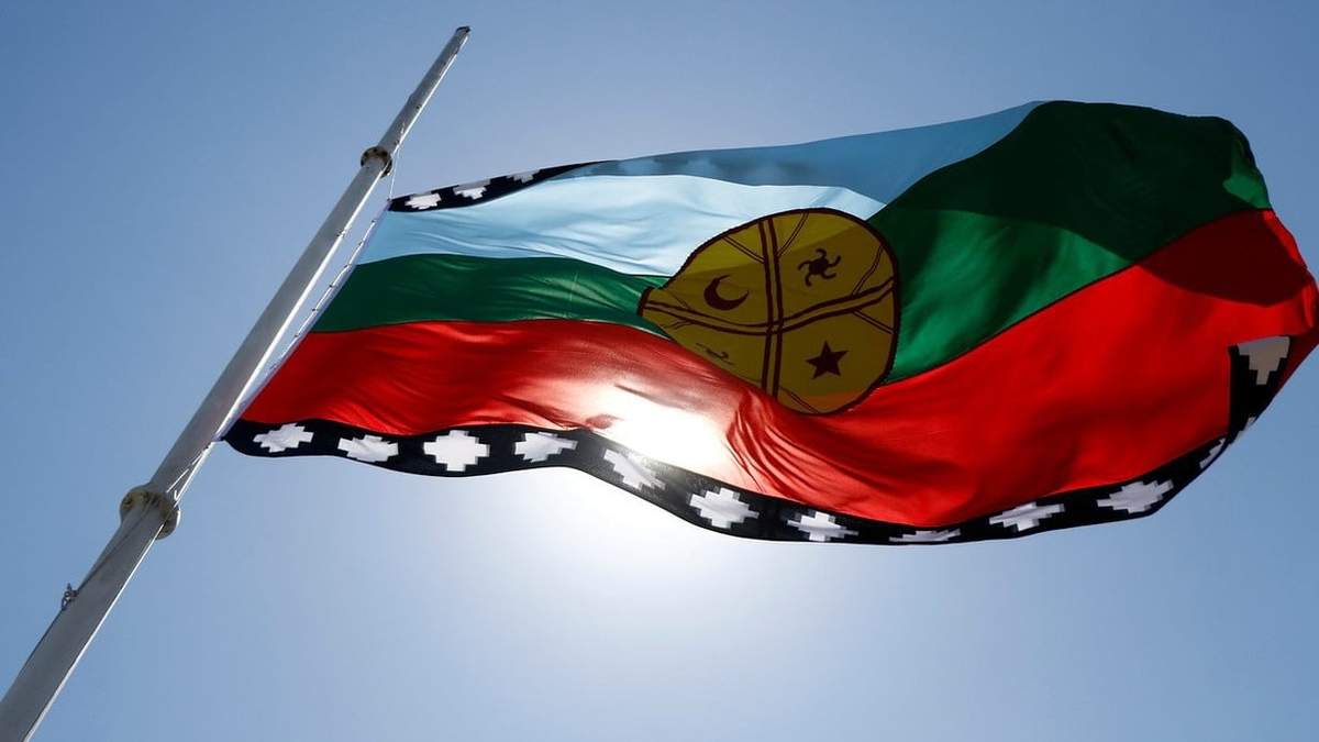 La "wenufoye" es reivindicada por la comunidad mapuche. Fuente: (Twitter).
