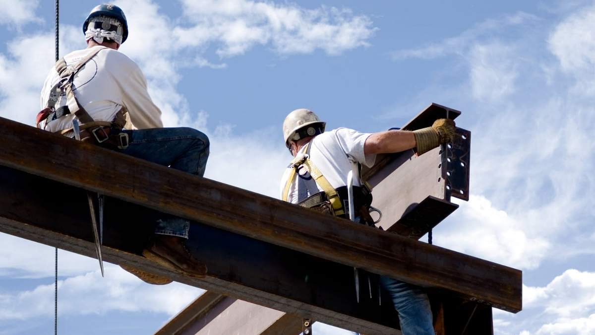 El salario mínimo impacta a los trabajadores mensualizados que cumplen la jornada legal completa. Fuente: (X)