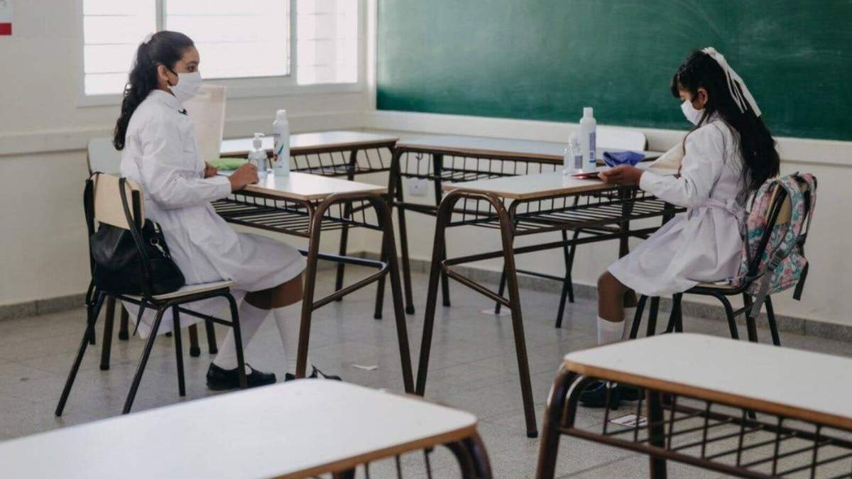 Clases presenciales. Fuente: (Twitter)