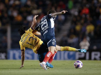 Fidalgo anota gol y el América vence al Monterrey para mantenerse en zona de repesca