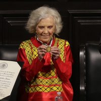 Elena Poniatowska recibe Medalla Belisario Domínguez: “Los premios son un reconocimiento al pasado”