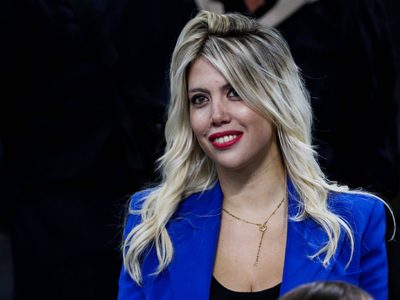 El secreto detrás del tapaboca que eligió Wanda Nara para pasear por París