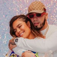 ¡OJO muchachos! Así pasan la cuarentena Karol G y Anuel AA… ¡Al límite!