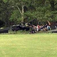 Cae un Blackhawk del Ejército de EU en campo de golf; hay un muerto y dos heridos