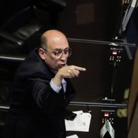 Rubén Moreira regaña al gobierno de Sheinbaum por declaraciones sobre protestas en EU