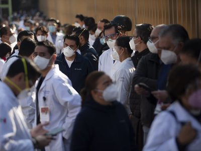 Insabi contratará 11 mil médicos y enfermeras; así es el calendario por estado
