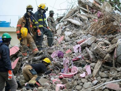 Encuentran con vida a 24 personas, a una semana del terremoto en Haití