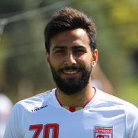 En redes sociales crece la solidaridad con el futbolista iraní condenado a muerte